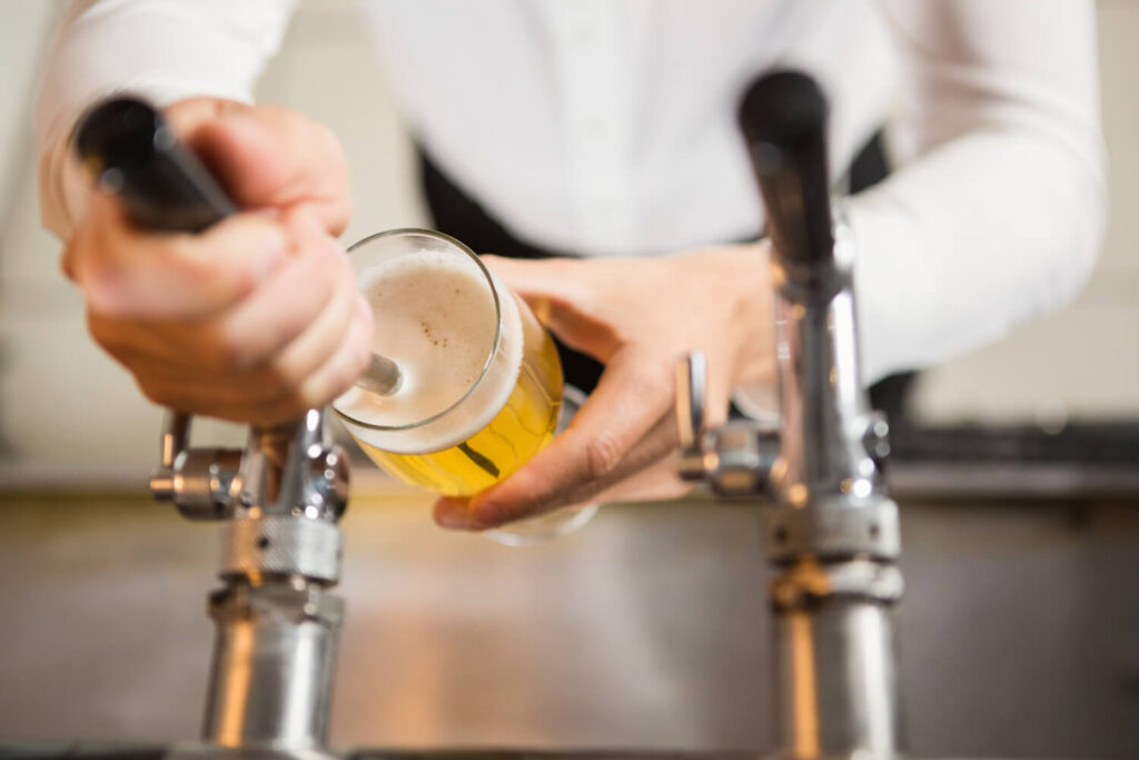 Growler de Chope em Natal: O Segredo Para Eventos Memoráveis Começa na Oktos oktos chope.3 1024x683 - Growler de Chope em Natal: O Segredo Para Eventos Memoráveis Começa na Oktos